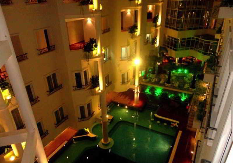 Pool
 di Holiday Villa Nataya