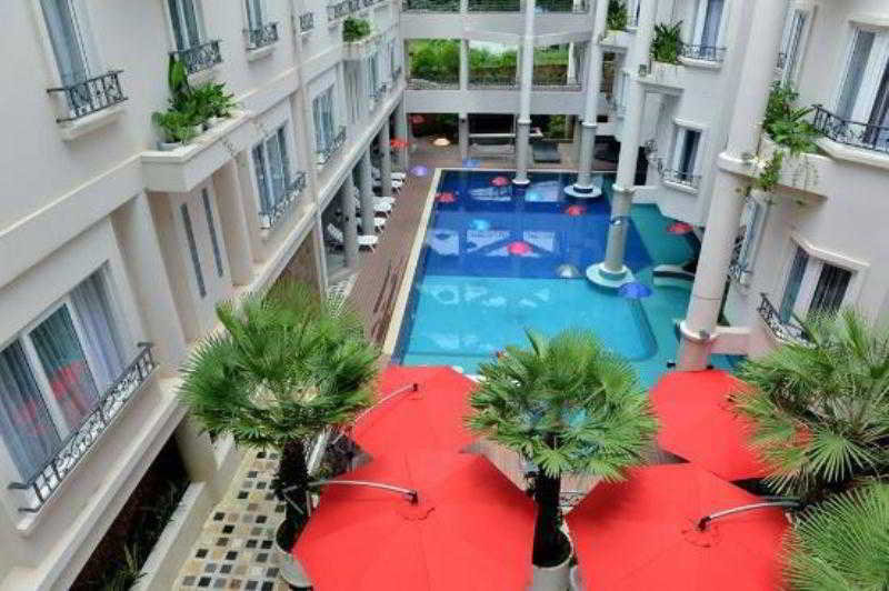 Pool
 di Holiday Villa Nataya