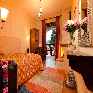 Mikri Arktos Hotel (Little Bear Hotel)