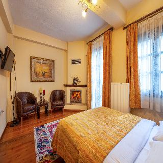 Mikri Arktos Hotel (Little Bear Hotel)