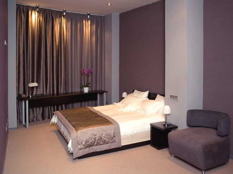 Room
 di Olympic Plaza