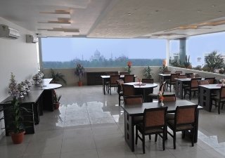 Restaurant
 di Hotel Taj Inn