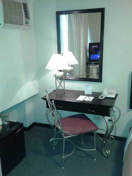 Room
 di Leon de Oro Inn and Suites