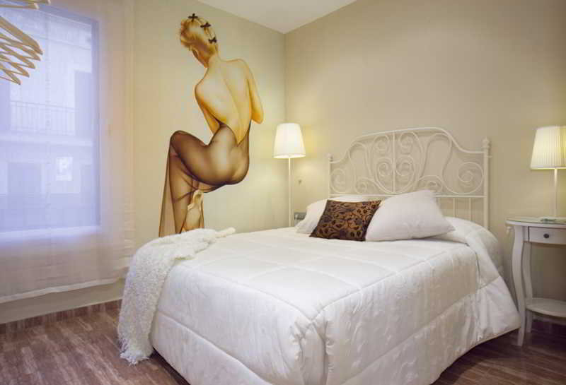 Room
 di APBCN Gracia