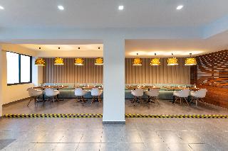Amphitryon city hotel image 2