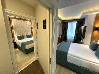 Weingart Black Tulip Hotel