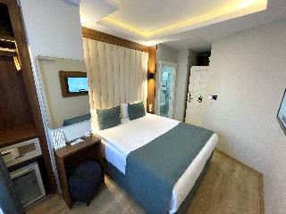Weingart Black Tulip Hotel