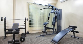 Sports and Entertainment
 di Orchard Suites