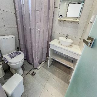 Athina Apts