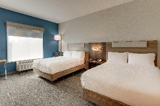 2 Queen Beds Standard