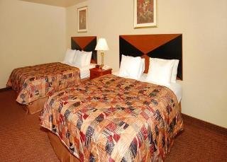 Room
 di Sleep Inn & Suites near Hillcrest Hospital