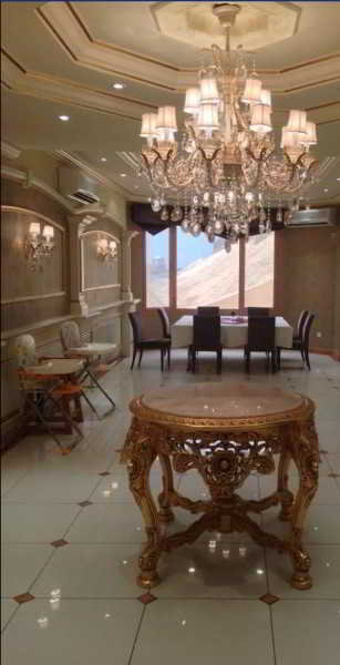 Restaurant
 di Borg al Watheer Hotel