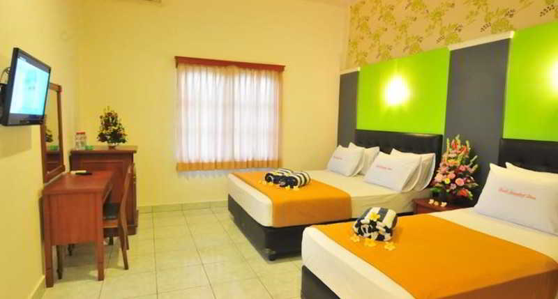 Room thumbnail 4