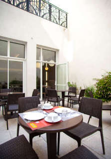 Terrace
 di Balladins Marseille Saint Charles