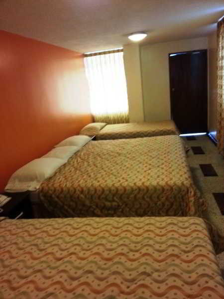 Room
 di On Vacation Blue Tone