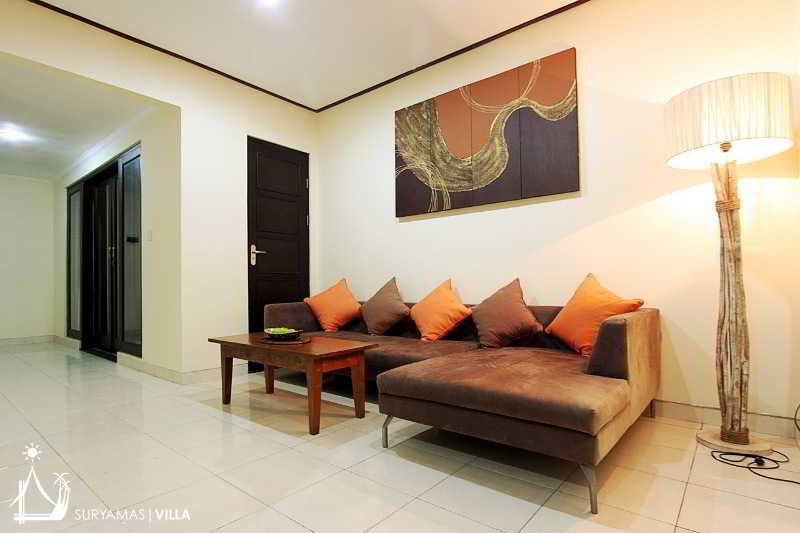 Room thumbnail 8