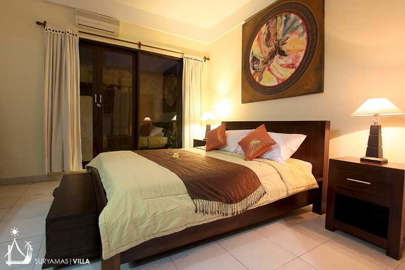 Room thumbnail 4