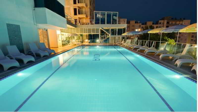Pool
 di Noma Hotel