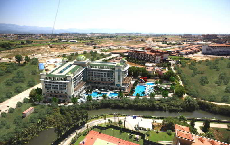 General view
 di Luna Blanka Resort