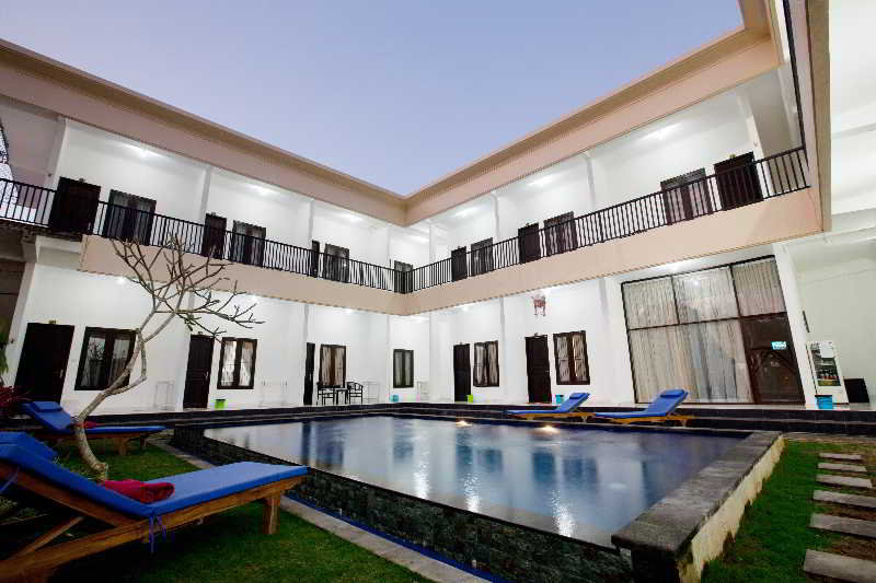 Pool thumbnail 4