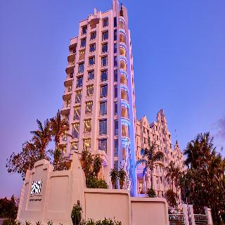 Suncoast Hotel & Towers