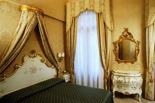 Room
 di Canaletto