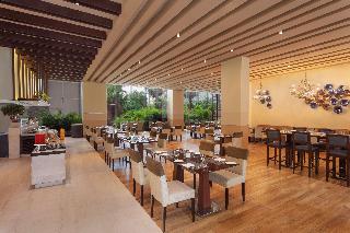 Restaurant
 di Hilton Garden Inn Gurgaon Bani Square