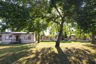 Lake Hume Resort