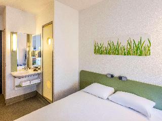 Standard Room with 1 double bed