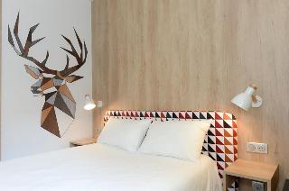 ibis Caen Centre Paul Doumer, Caen