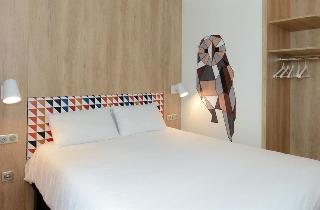 ibis Caen Centre Paul Doumer, Caen