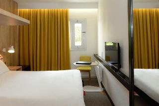 ibis Caen Centre Paul Doumer, Caen