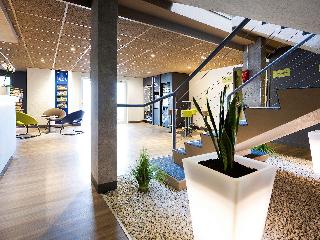 ibis budget Pau Est