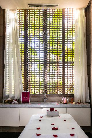 Sports and Entertainment
 di Sahrai