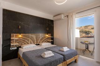 Castello Apartments