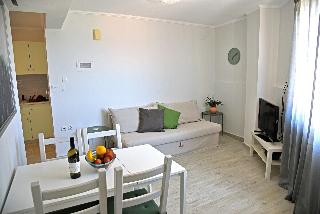 Castello Apartments