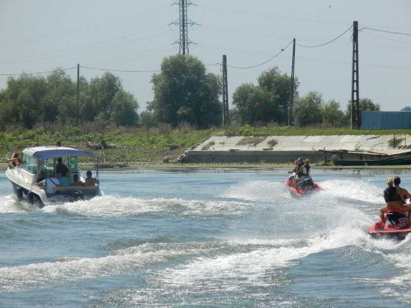 Sports and Entertainment
 di Paradise Delta House Pension