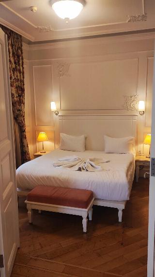 Corinne Hotel