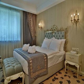 Cassiel Hotel
