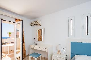 Room Room