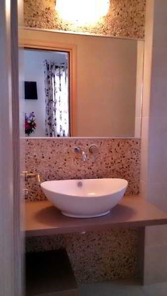 Room
 di Aphrodite Studios