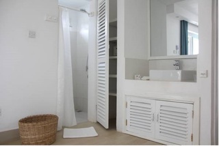 Room thumbnail 4