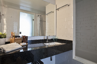 Room
 di Home Around Mistral Pool Apartments