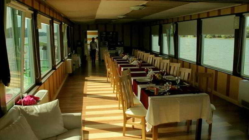Restaurant
 di Botel Magia Deltei