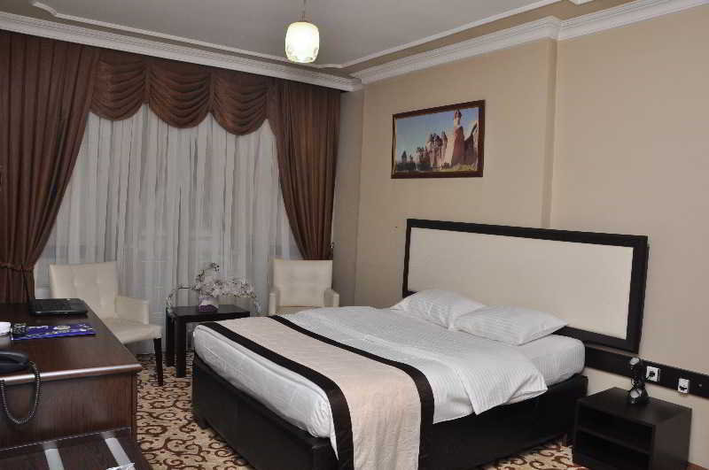 Room
 di Teona Otel