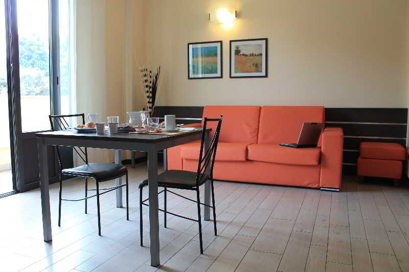 Residence Aurora, Milan