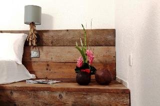 Room
 di Bwa Chick Hotel & Golf