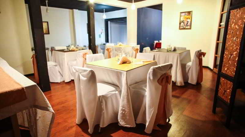 Restaurant
 di Hotel Plaza Londres 77