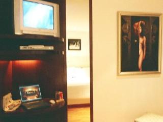 Room thumbnail 16
