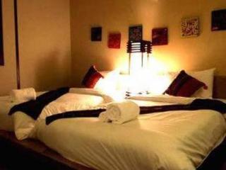 Room thumbnail 8